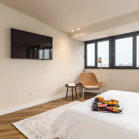 Aspasios Bonjardim Oporto